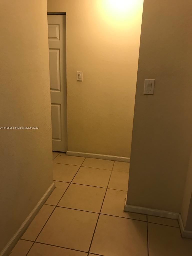ST MAARTEN AT GRAND BAY C - Residential Lease