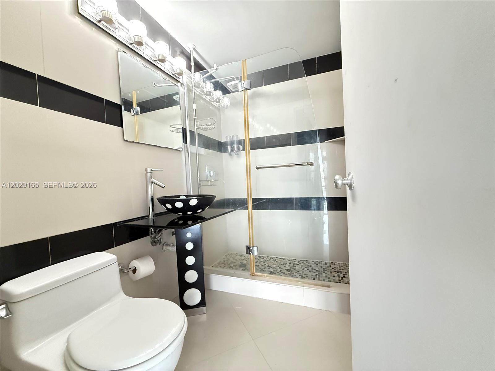 BRICKELL BAY TOWER CONDO - Residential Lease