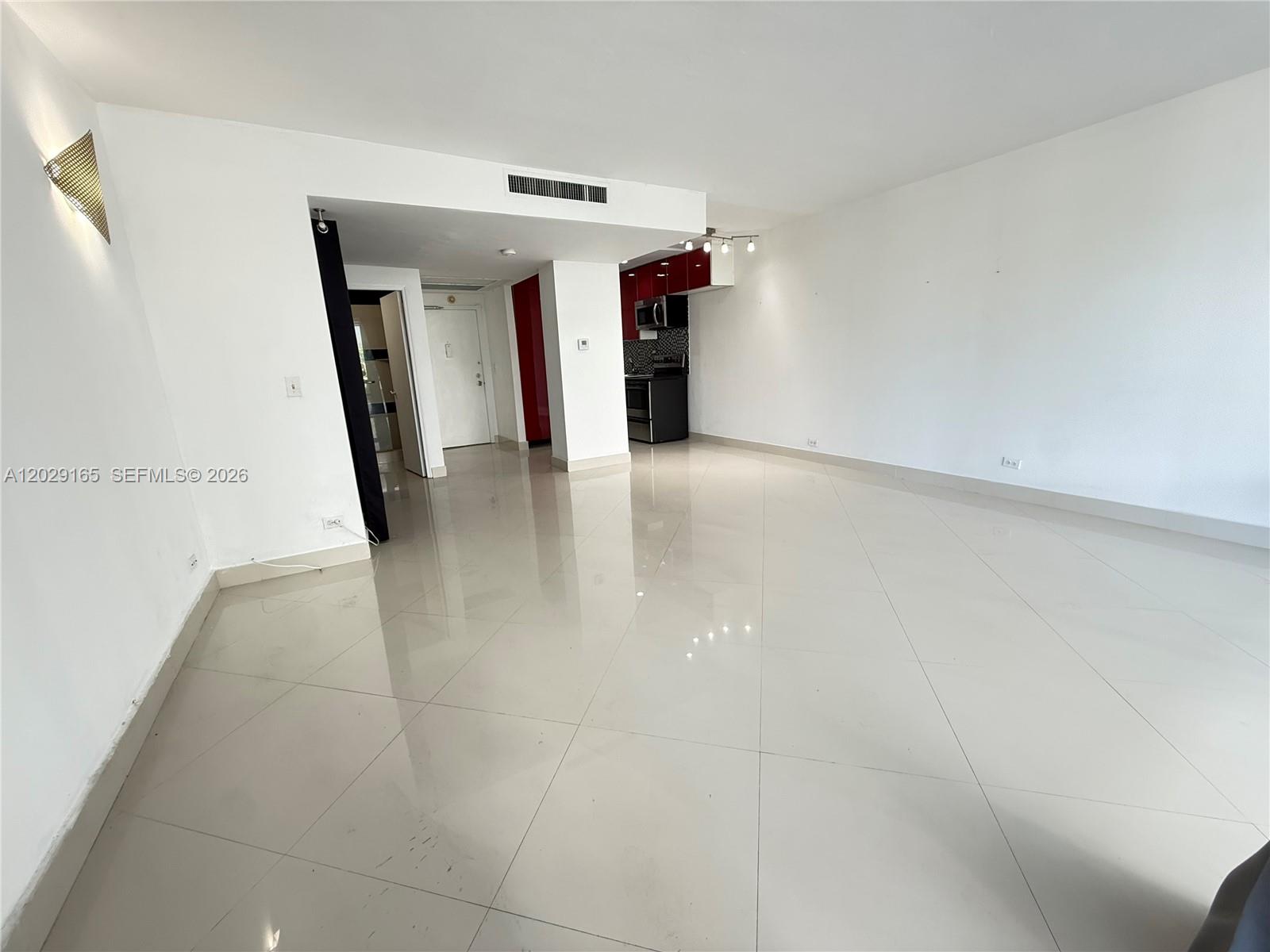 BRICKELL BAY TOWER CONDO - Residential Lease