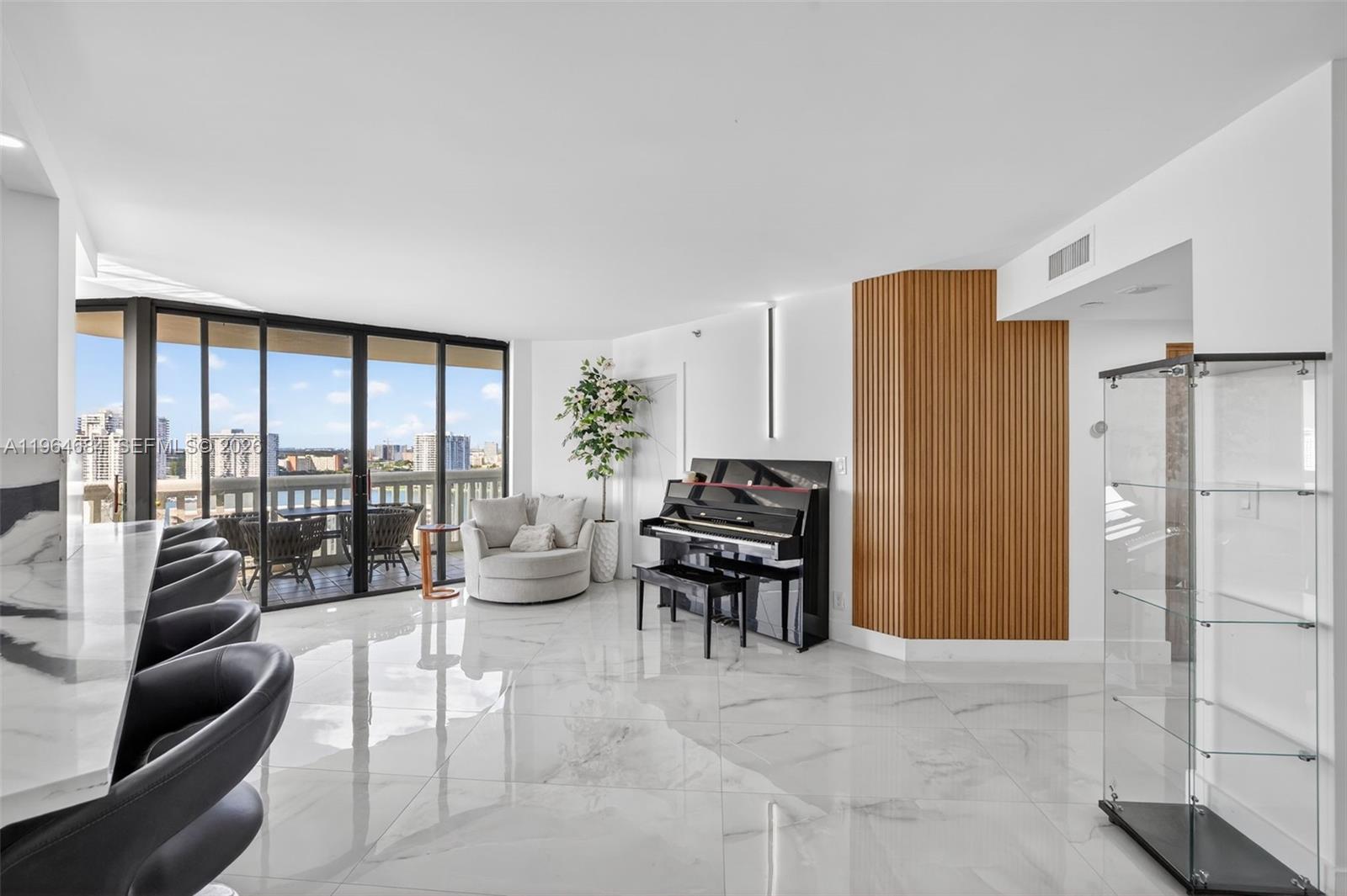 1000 ISL BLVD WILLIAMS IS - Residential