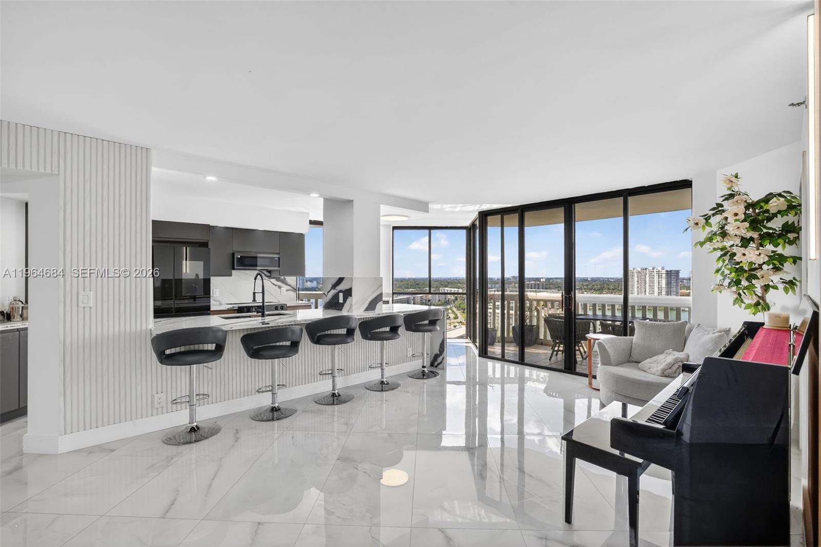 1000 ISL BLVD WILLIAMS IS - Residential