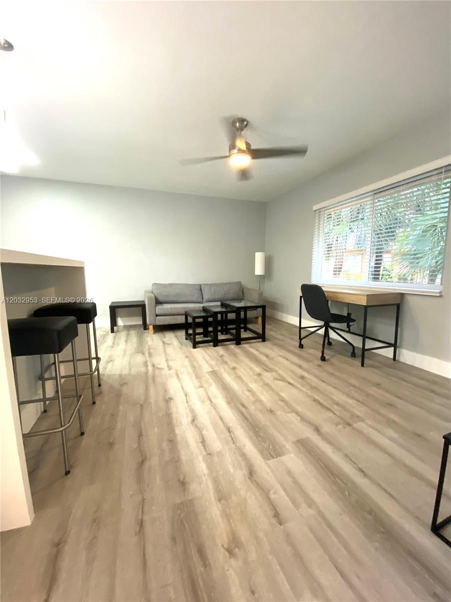THE OAKS AT SOUTH MIAMI C - Residential Lease