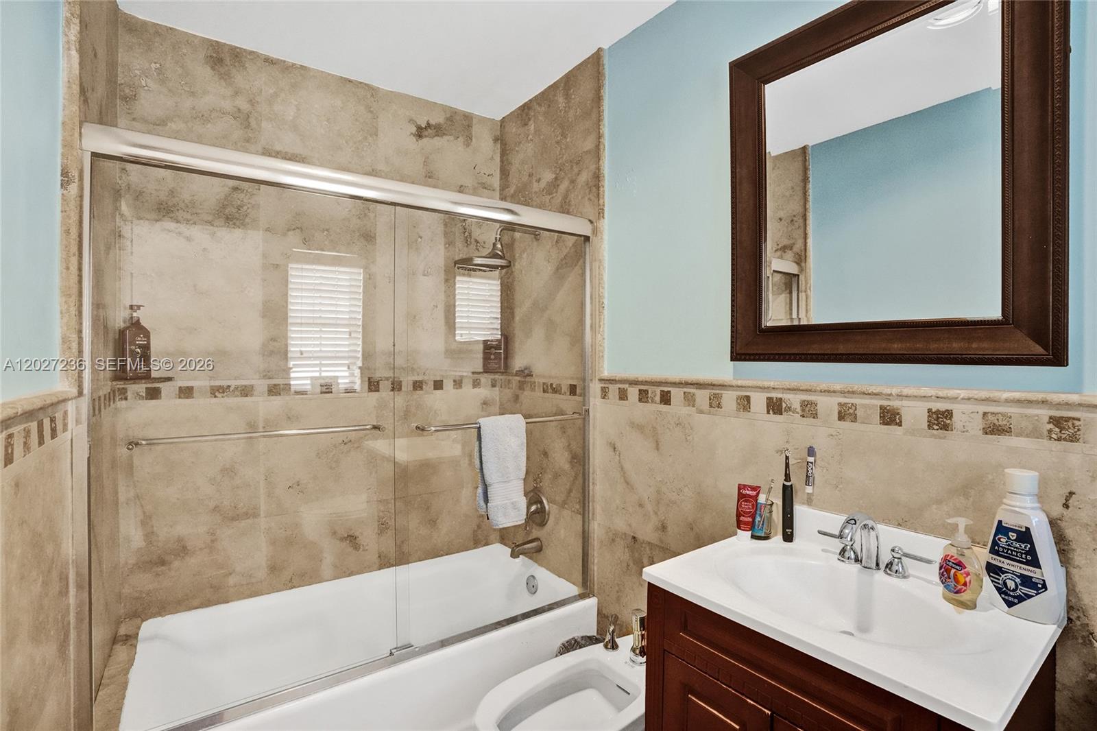 CORAL GABLES COUNTRY CLUB - Residential Lease