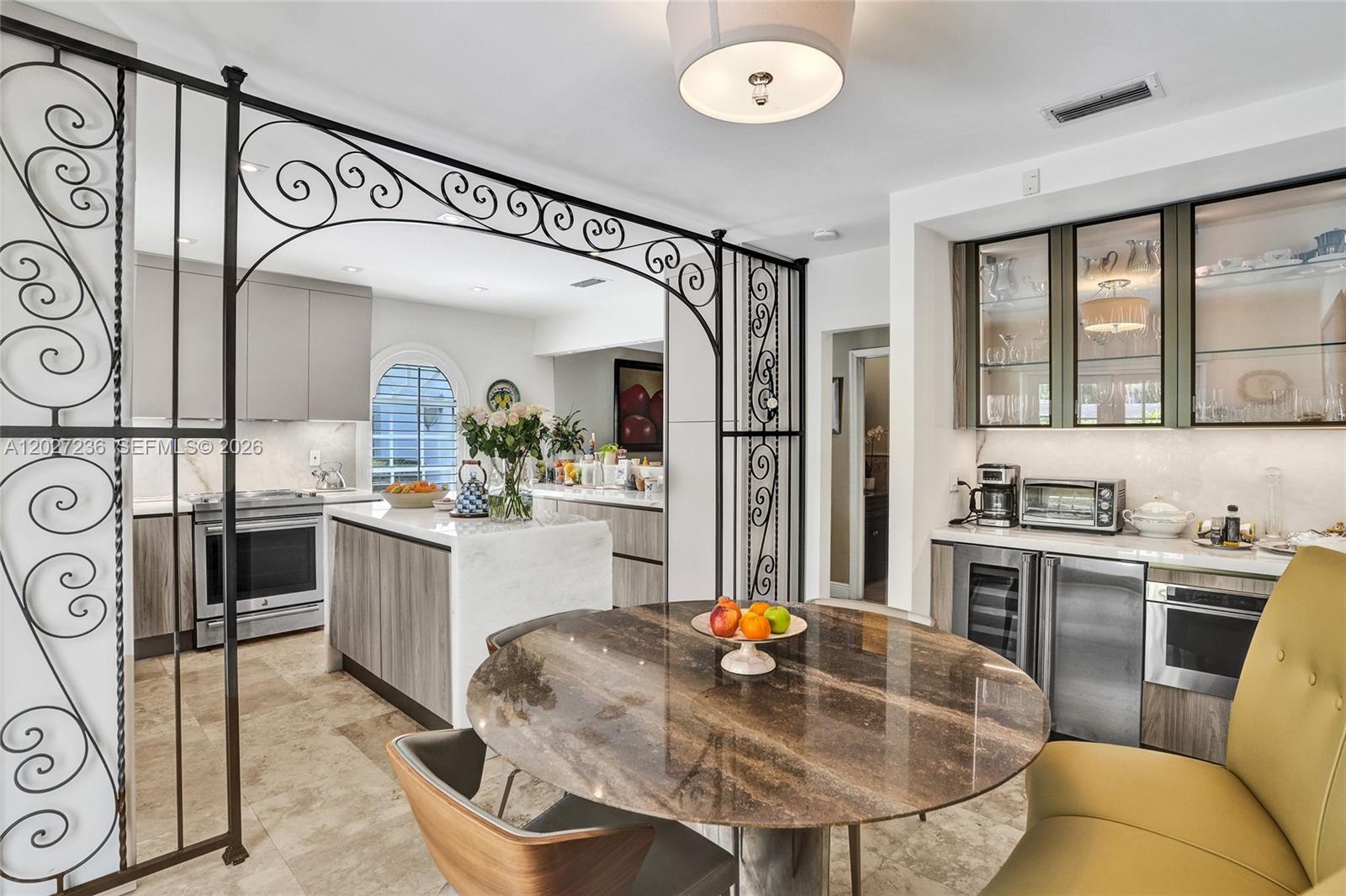 CORAL GABLES COUNTRY CLUB - Residential Lease