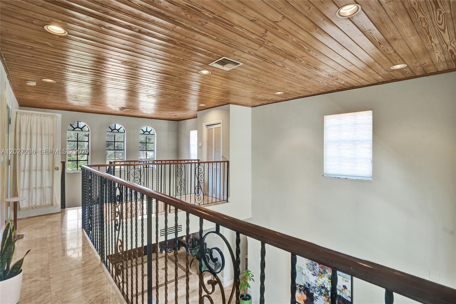 CORAL GABLES COUNTRY CLUB - Residential Lease