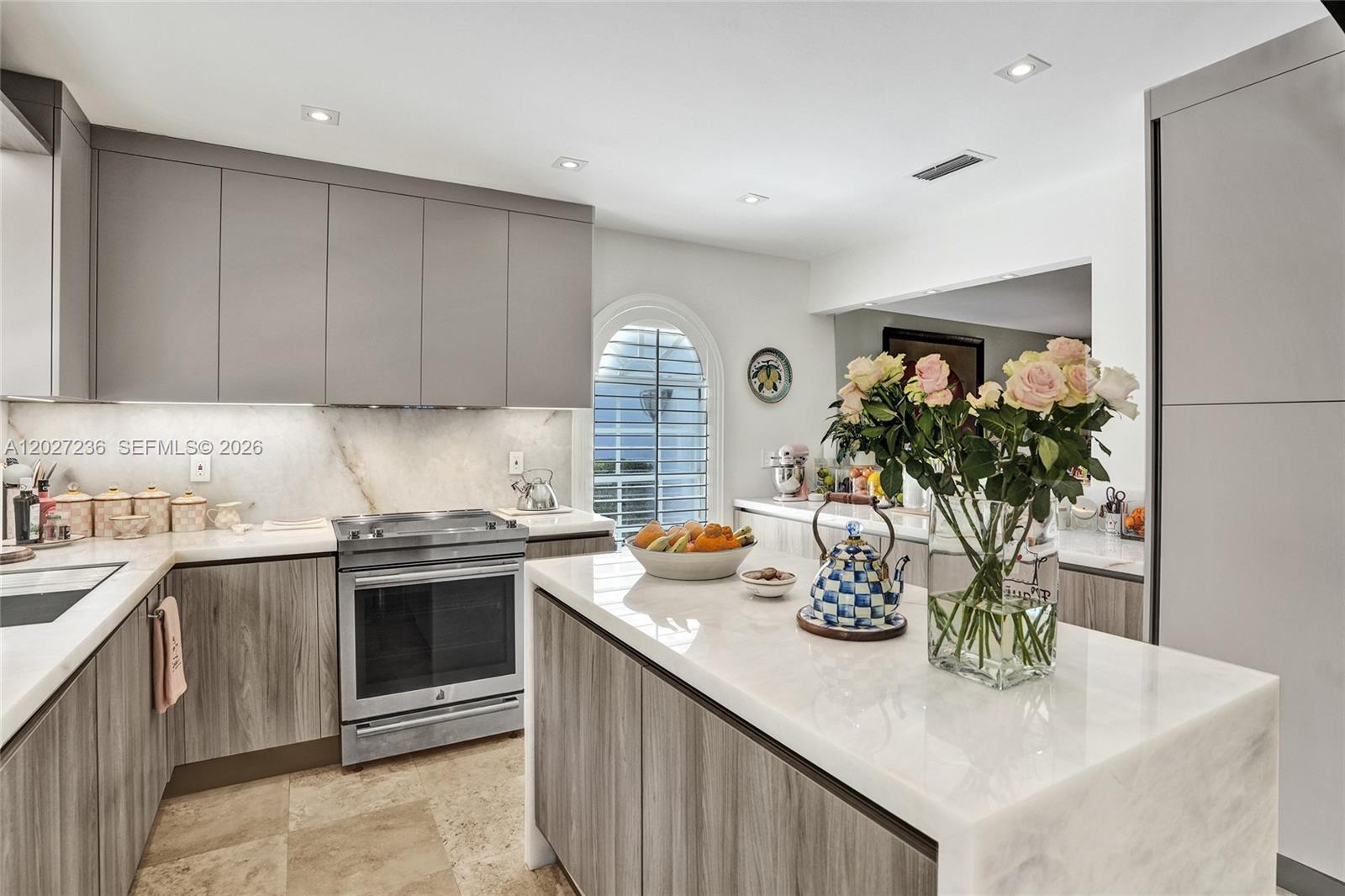 CORAL GABLES COUNTRY CLUB - Residential Lease
