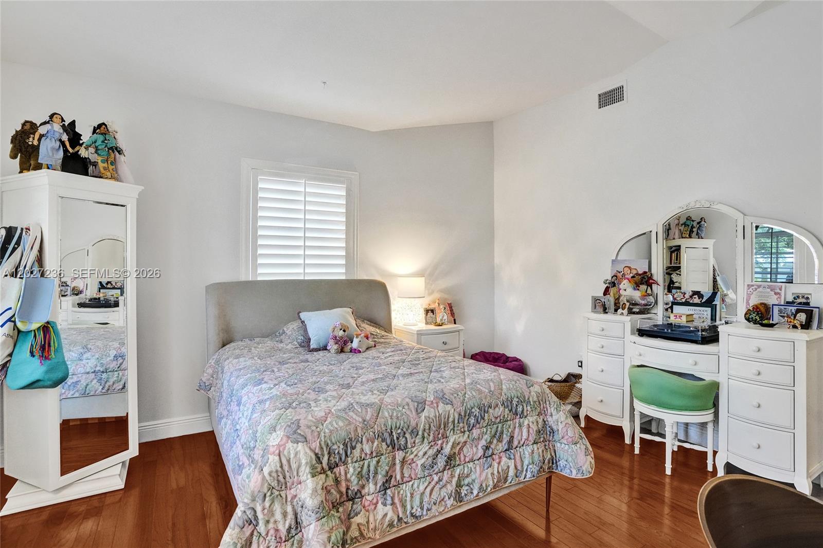 CORAL GABLES COUNTRY CLUB - Residential Lease