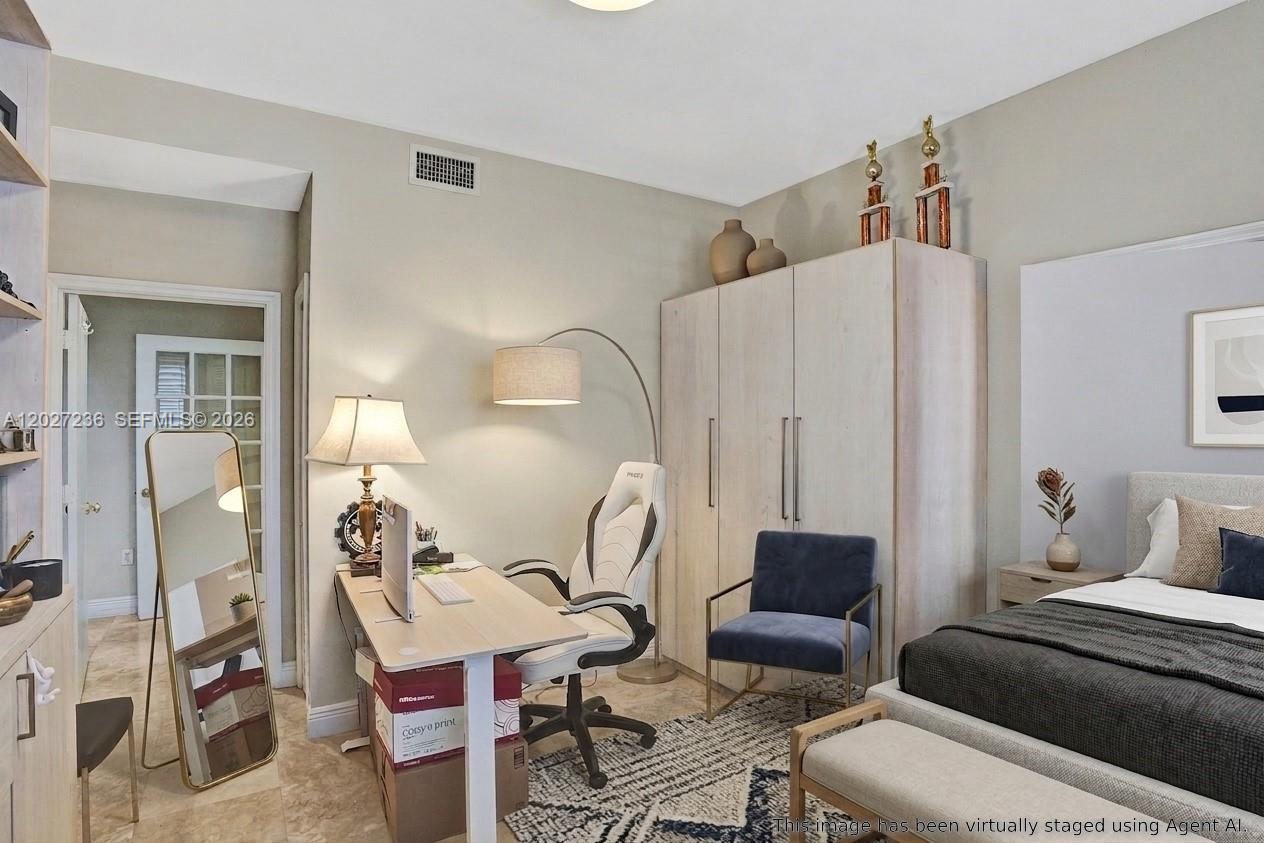 CORAL GABLES COUNTRY CLUB - Residential Lease