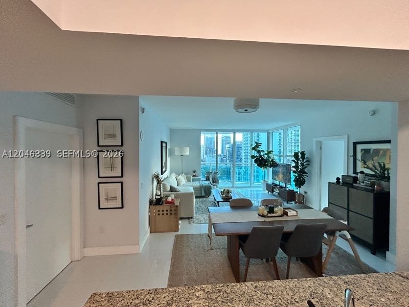 THE PLAZA 901 BRICKELL CO - Residential Lease
