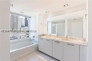THE PLAZA 901 BRICKELL CO - Residential Lease