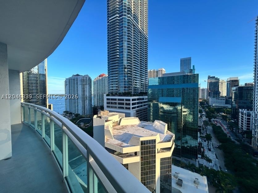 THE PLAZA 901 BRICKELL CO - Residential Lease