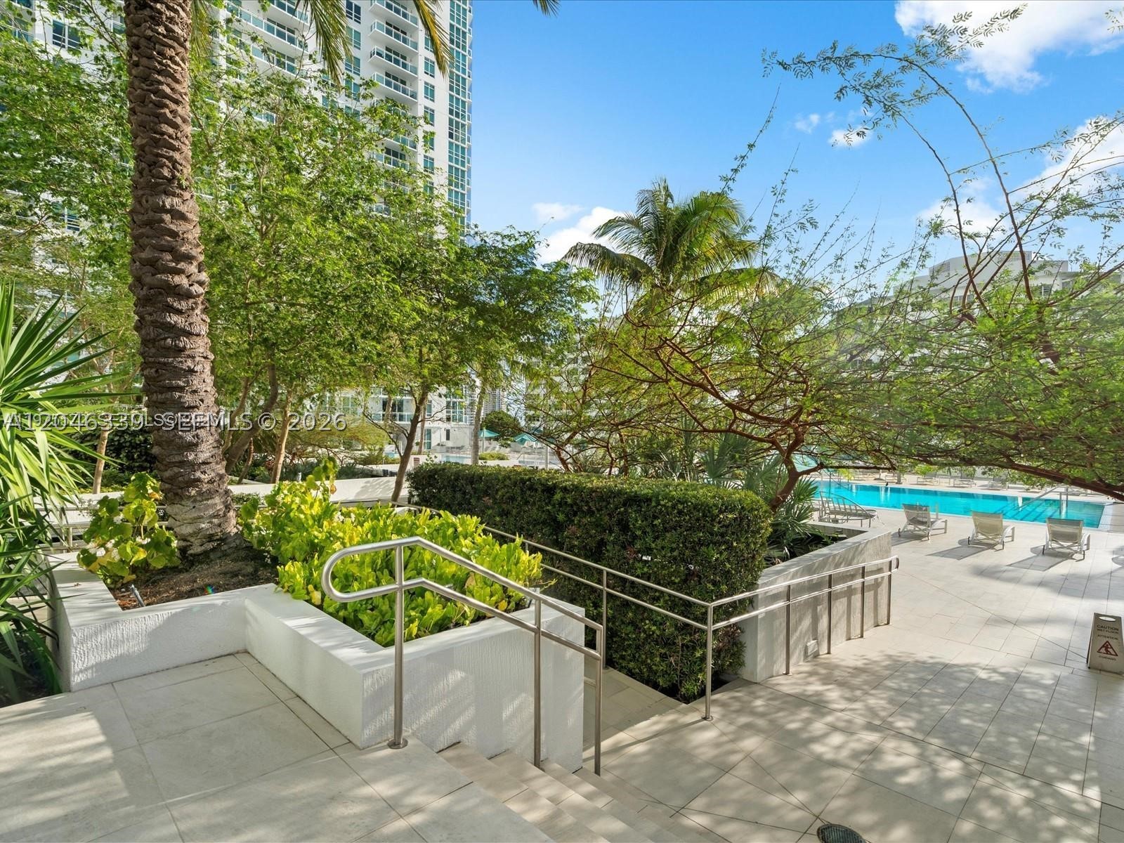 THE PLAZA 901 BRICKELL CO - Residential Lease