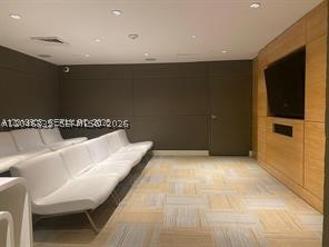 THE PLAZA 901 BRICKELL CO - Residential Lease