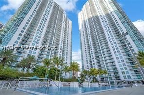 THE PLAZA 901 BRICKELL CO - Residential Lease