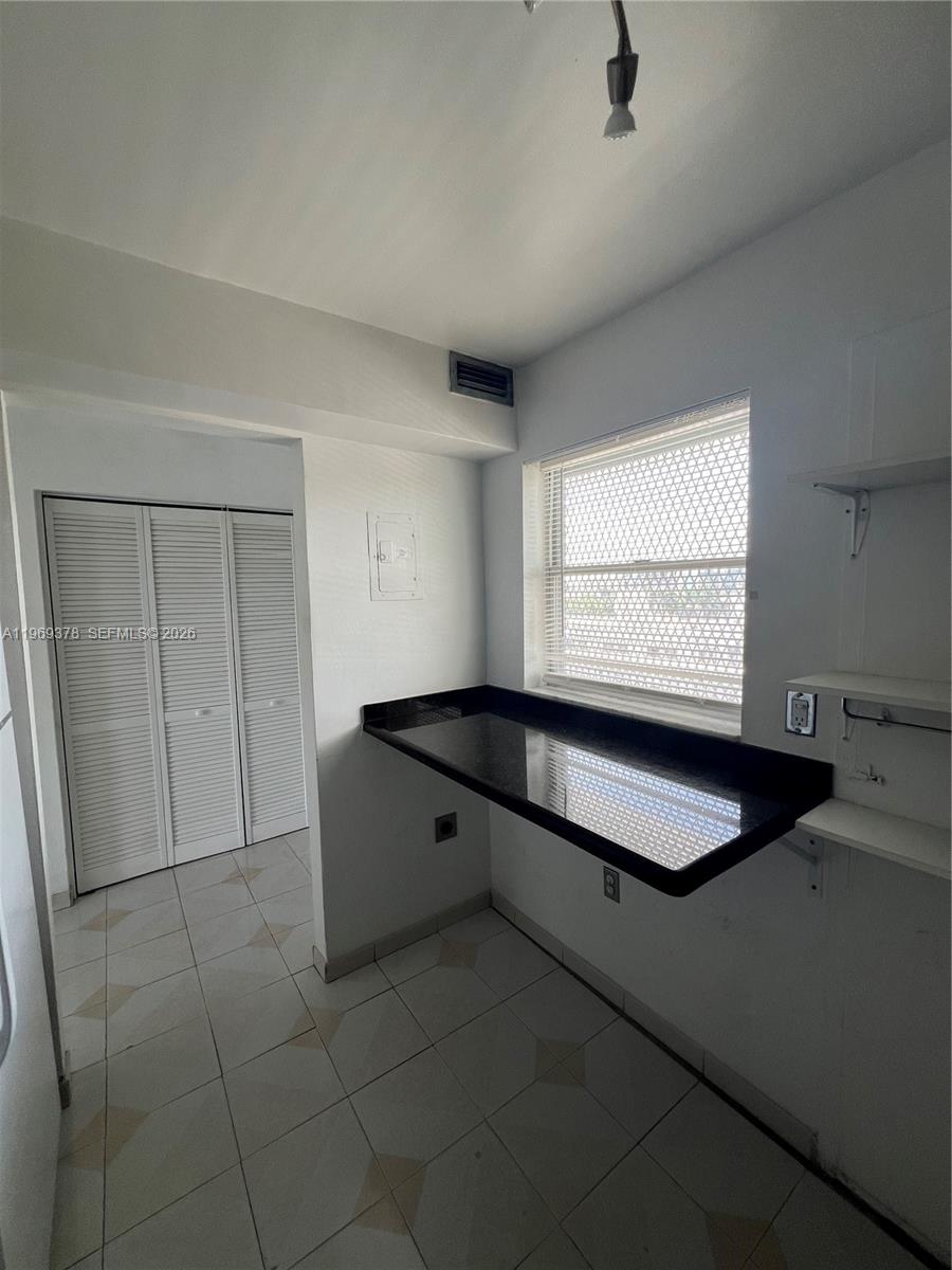 41ST STREET BUSINESS SUB - Residential
