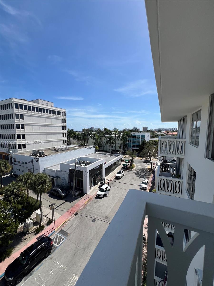 41ST STREET BUSINESS SUB - Residential