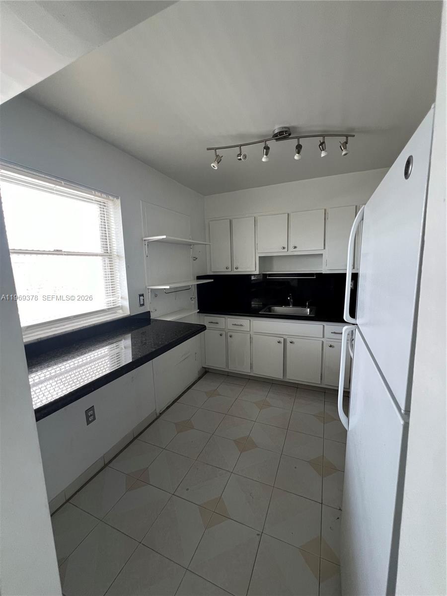 41ST STREET BUSINESS SUB - Residential