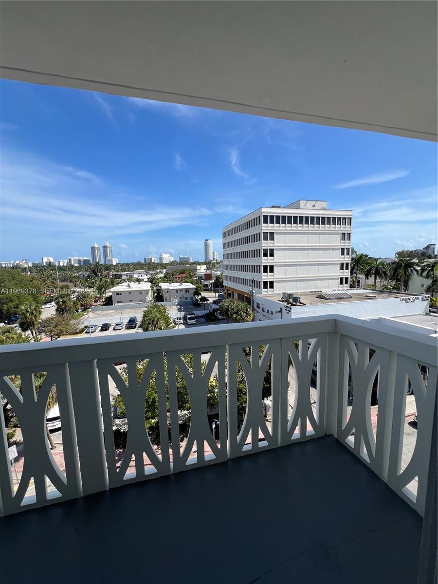 41ST STREET BUSINESS SUB - Residential