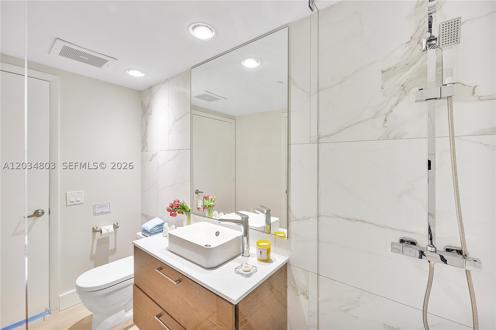 ICON BRICKELL CONDO NO 3 - Residential