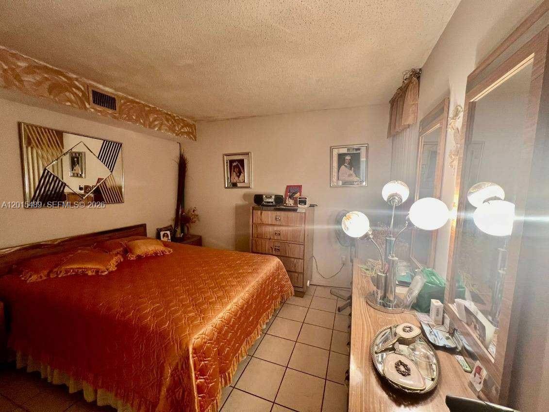 SHEMART VILLAS CONDO - Residential
