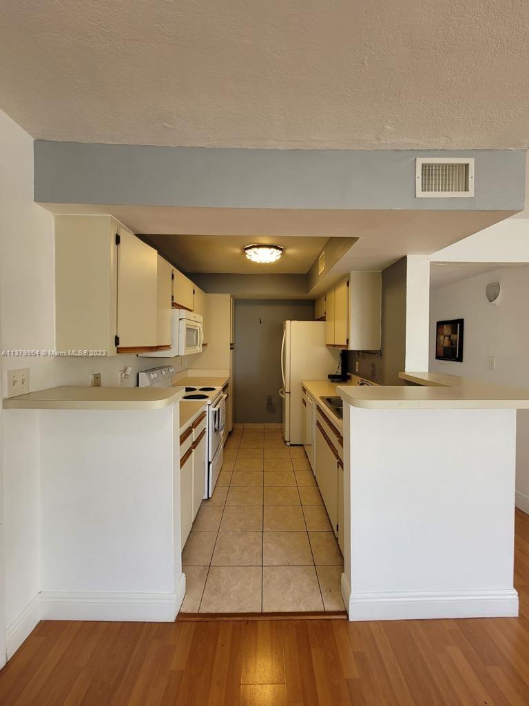 BISCAYNE BEACH CLUB CONDO - Residential Lease