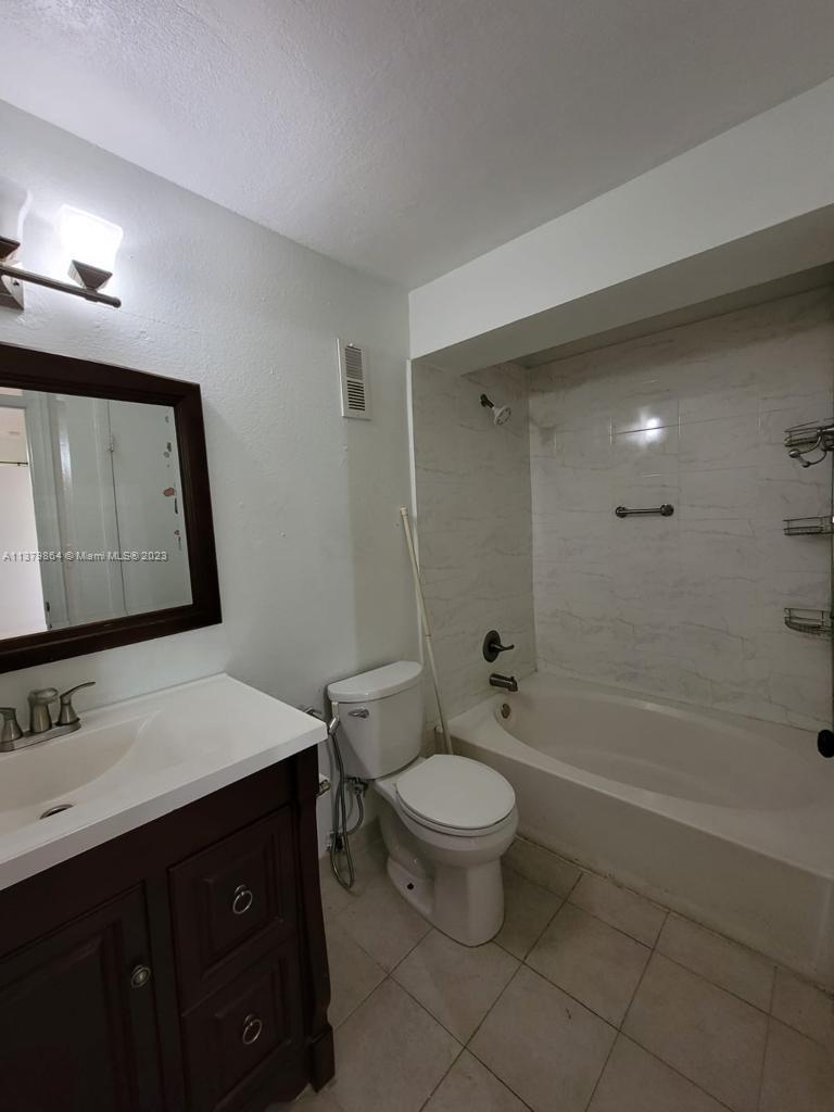 BISCAYNE BEACH CLUB CONDO - Residential Lease