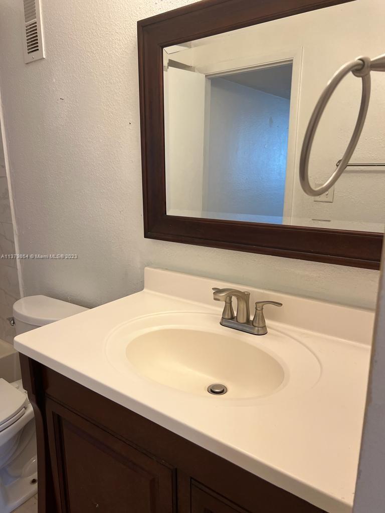 BISCAYNE BEACH CLUB CONDO - Residential Lease