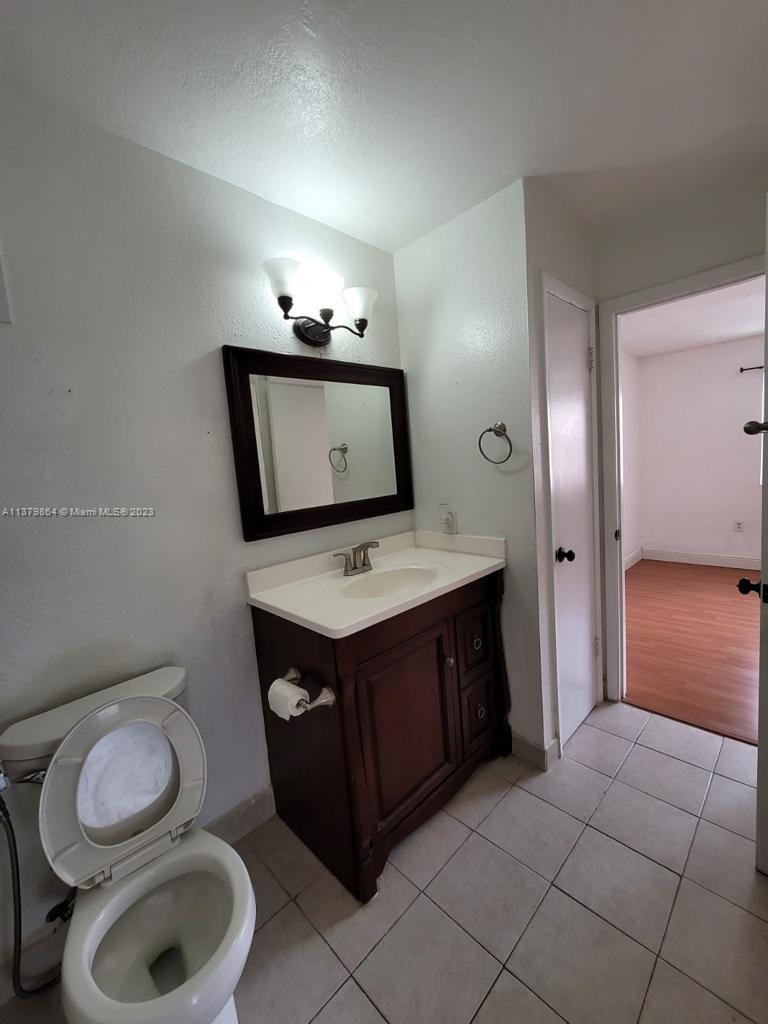 BISCAYNE BEACH CLUB CONDO - Residential Lease