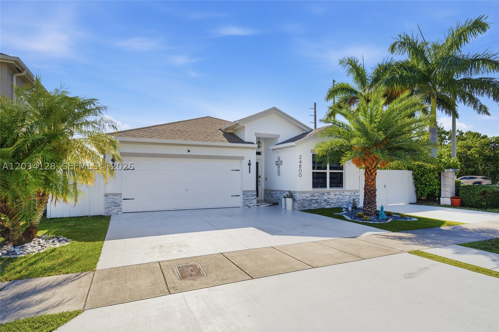 BAY GARDENS - Residential