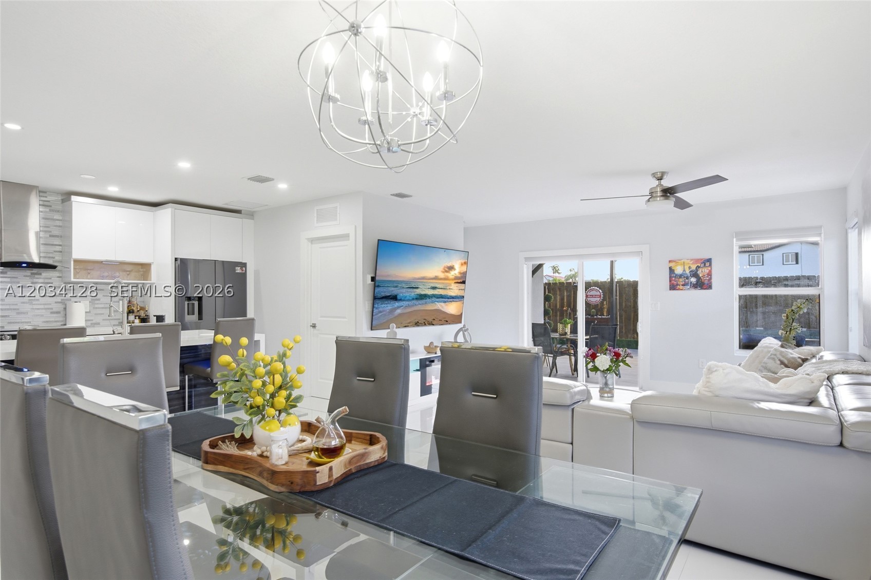 BAY GARDENS - Residential