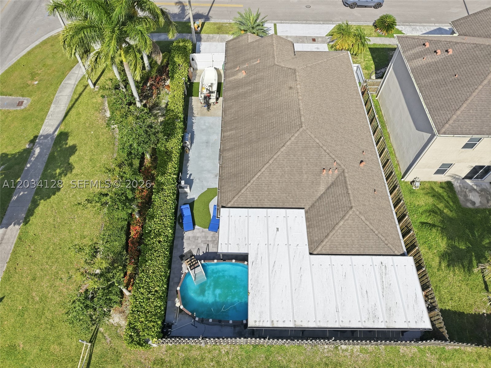 BAY GARDENS - Residential