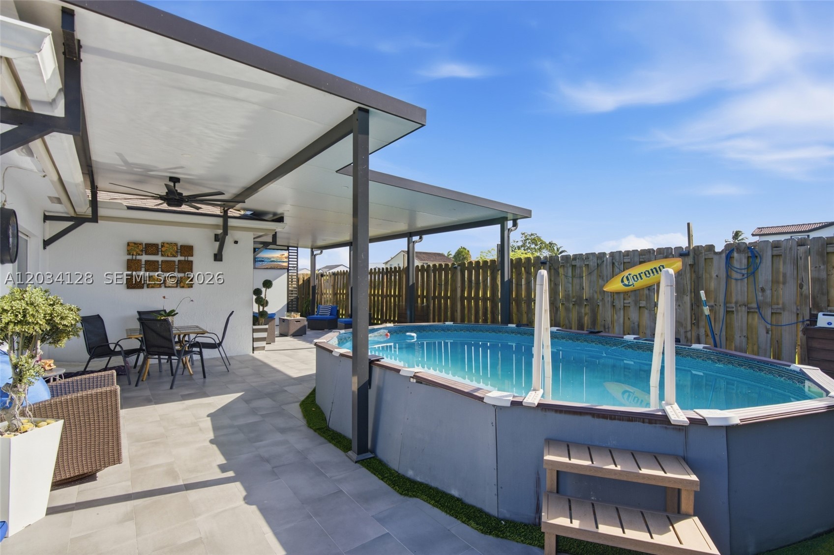 BAY GARDENS - Residential