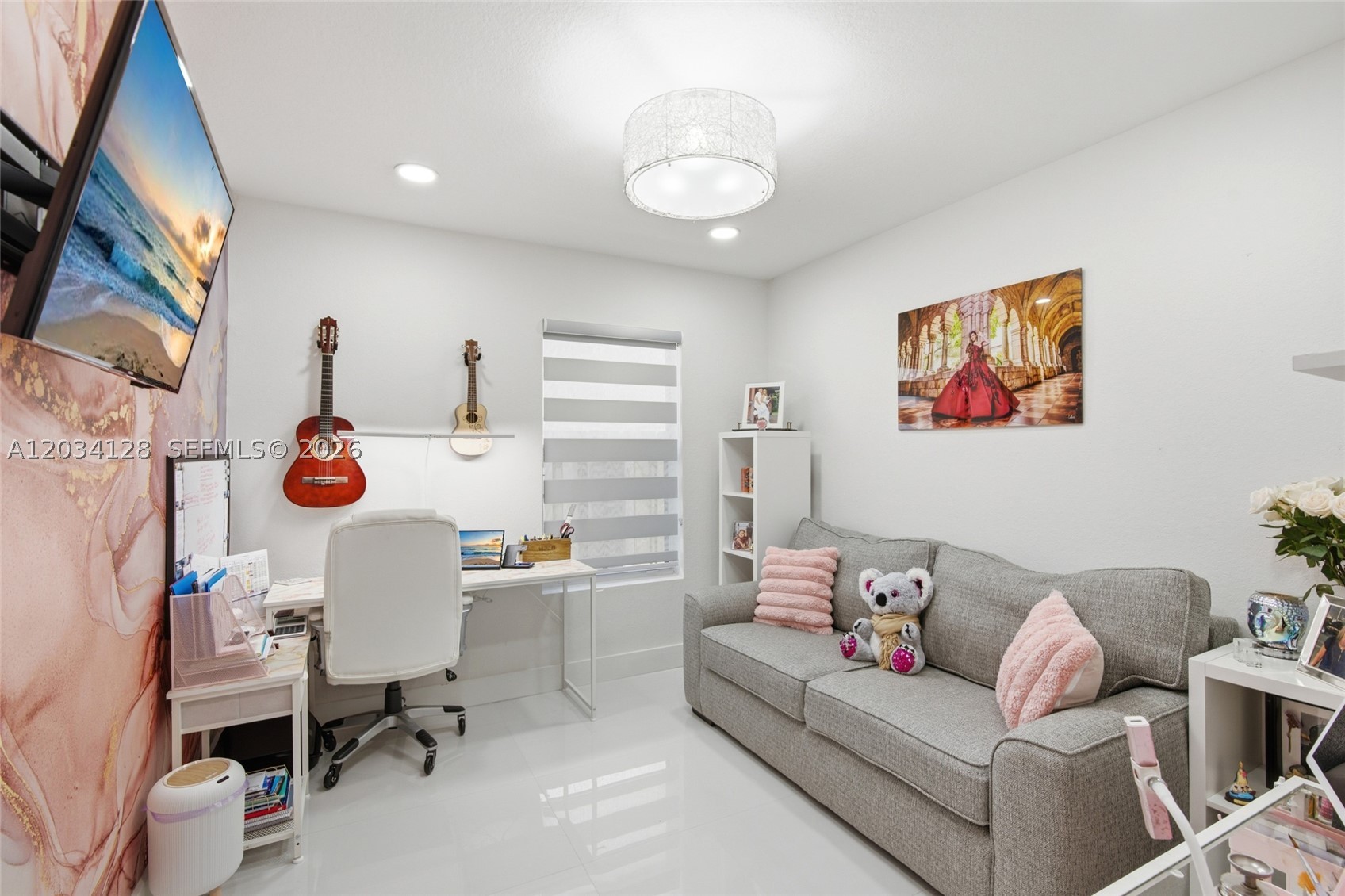 BAY GARDENS - Residential