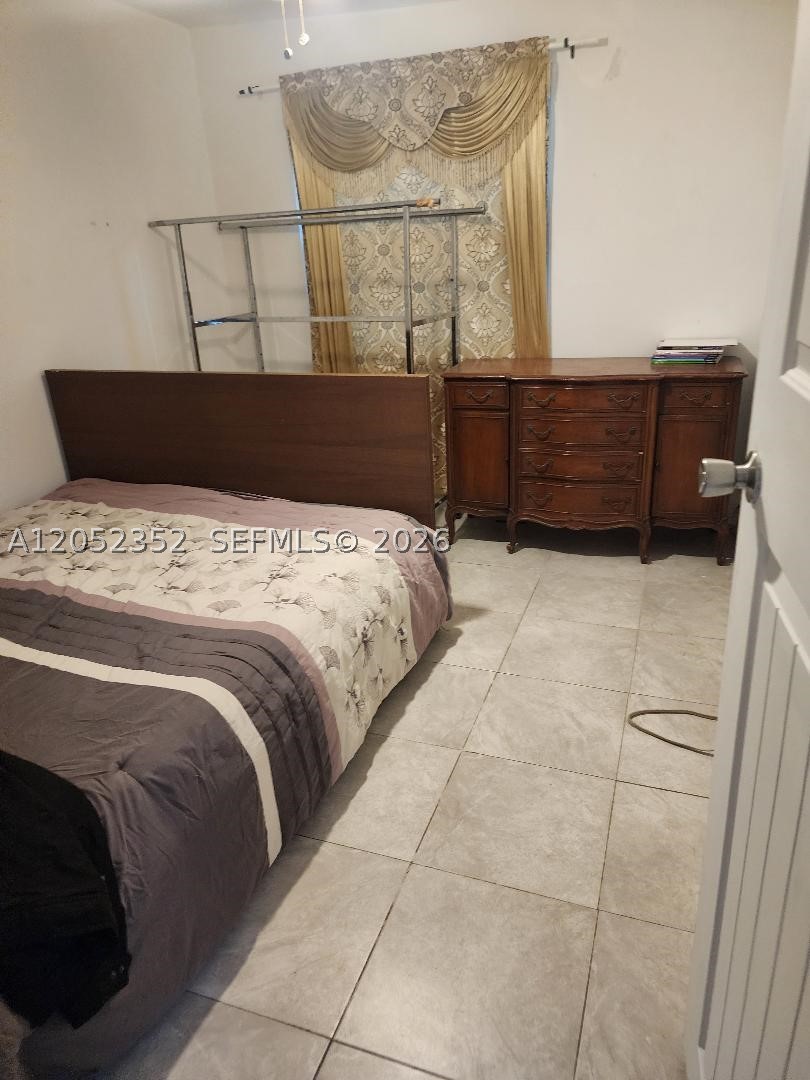 NICHOLS HEIGHTS - Residential Lease