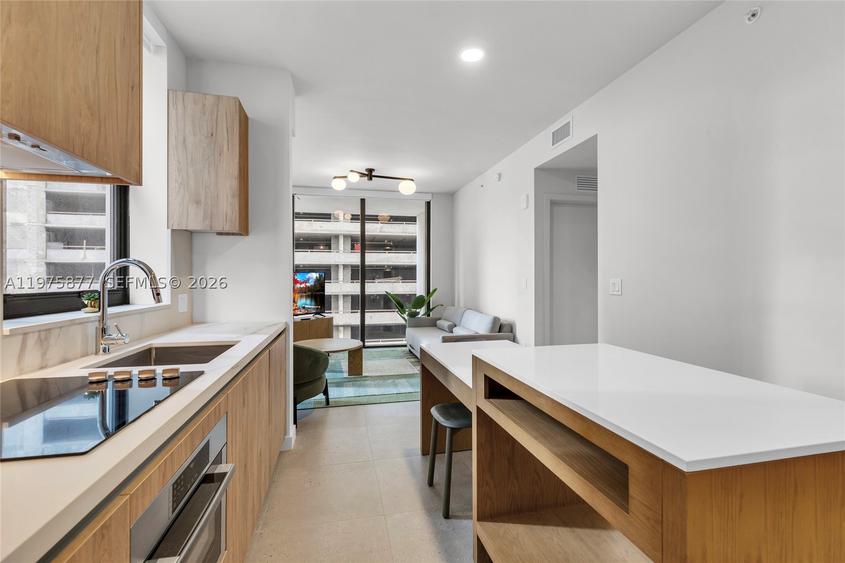 THE CROSBY MIAMI WORLDCENT - Residential