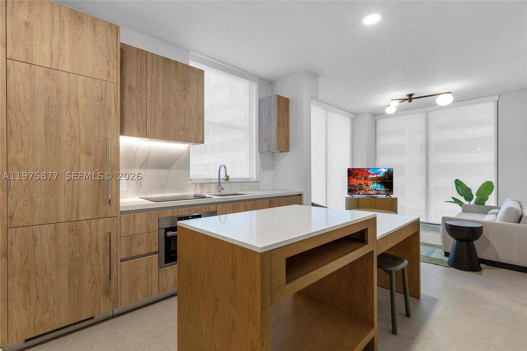 THE CROSBY MIAMI WORLDCENT - Residential