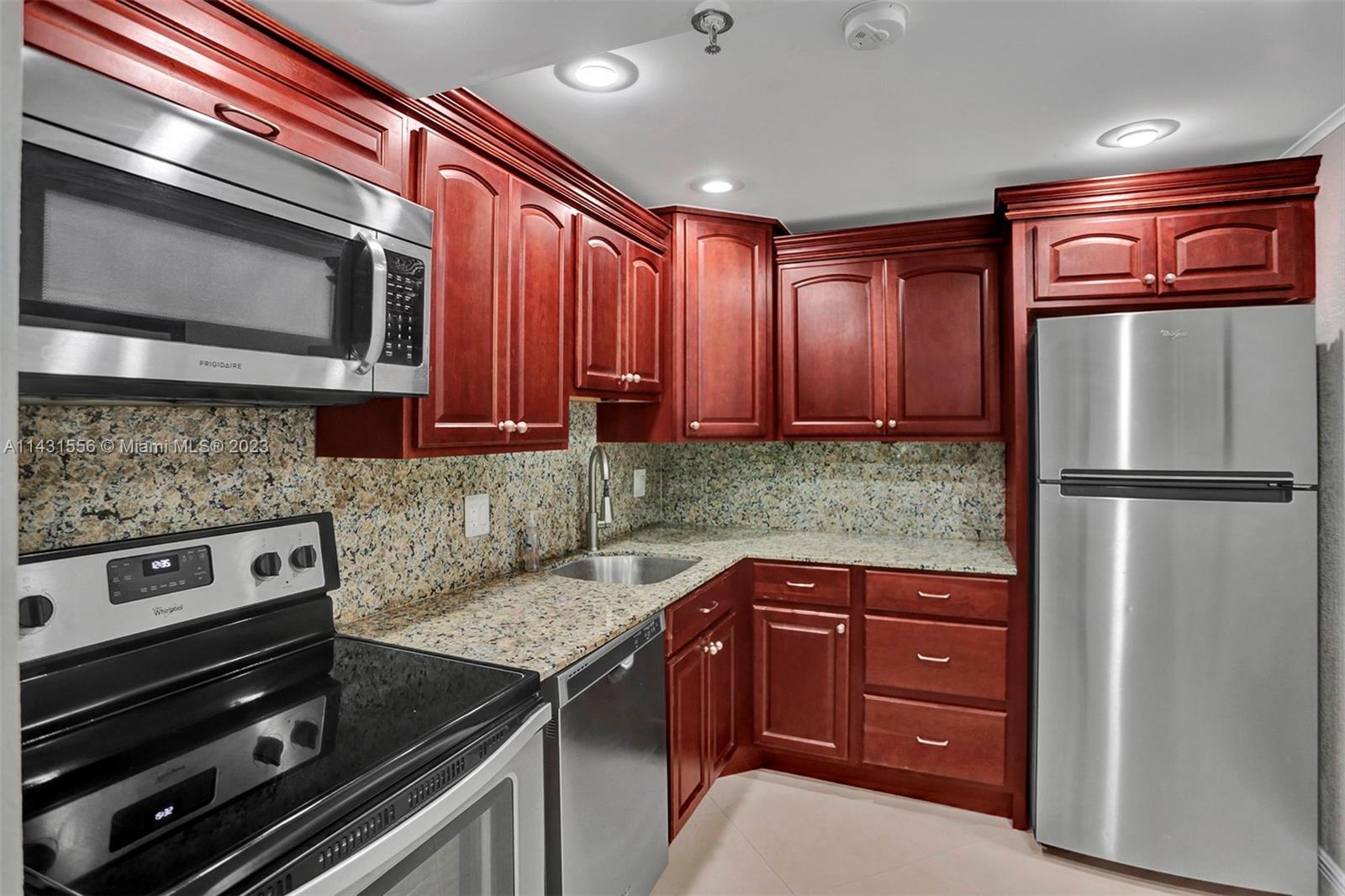 WATERVIEW CONDO - Residential