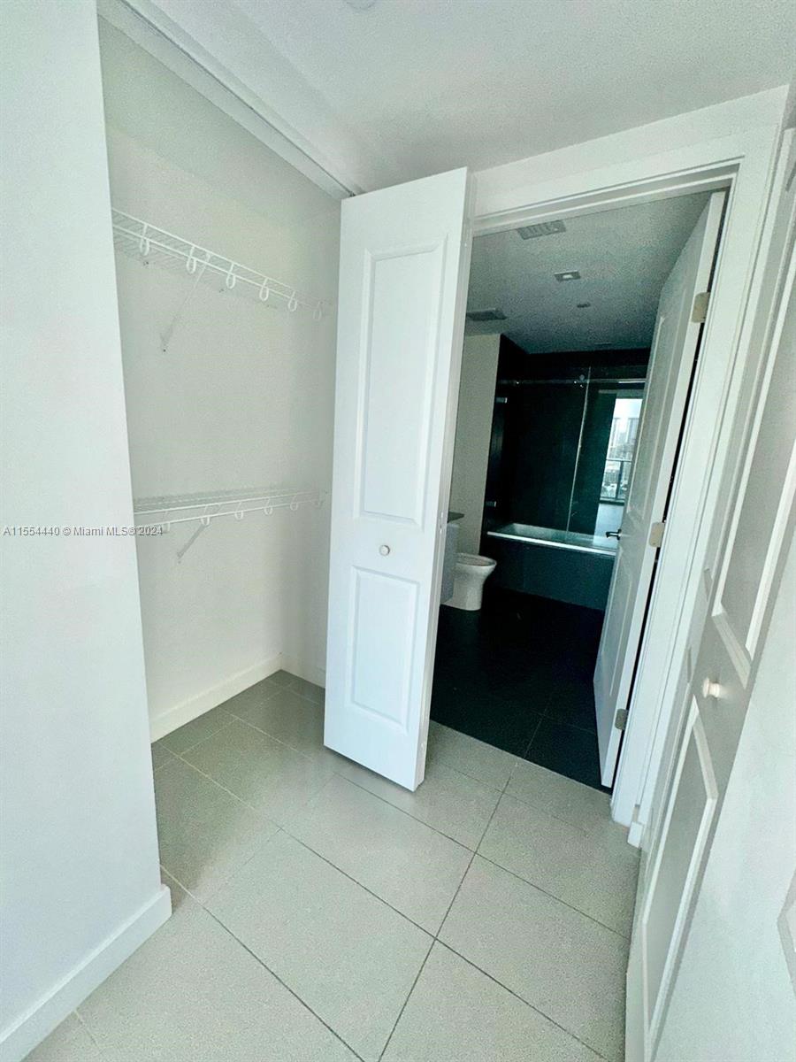 CANVAS CONDO - Residential Lease