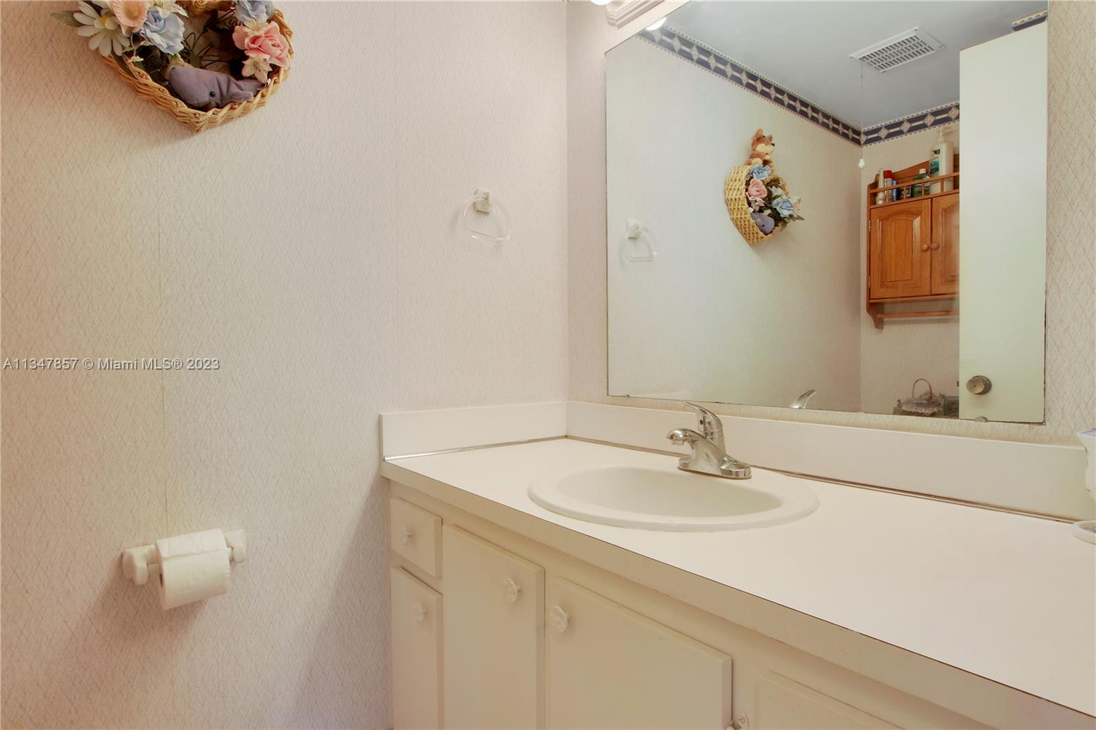 PINE RIDGE III CONDO - Residential