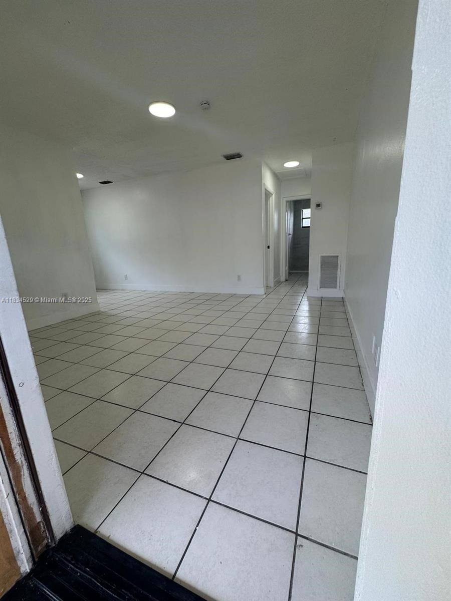 BRUMBAR ESTATES - Residential Lease