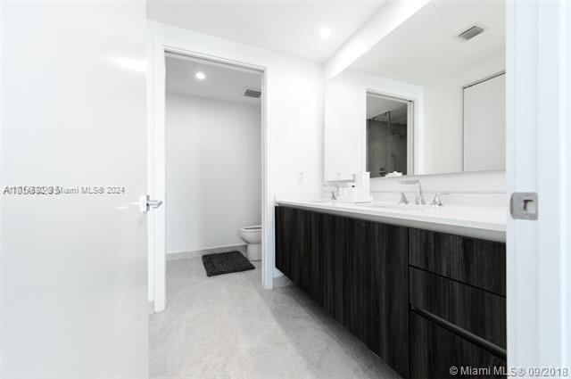 ARIA ON THE BAY CONDO - Residential Lease
