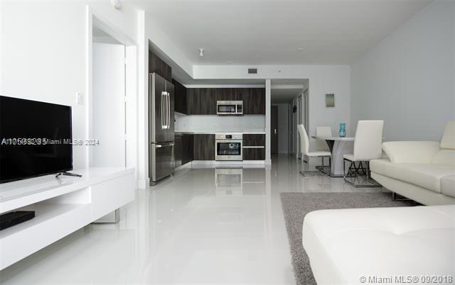 ARIA ON THE BAY CONDO - Residential Lease