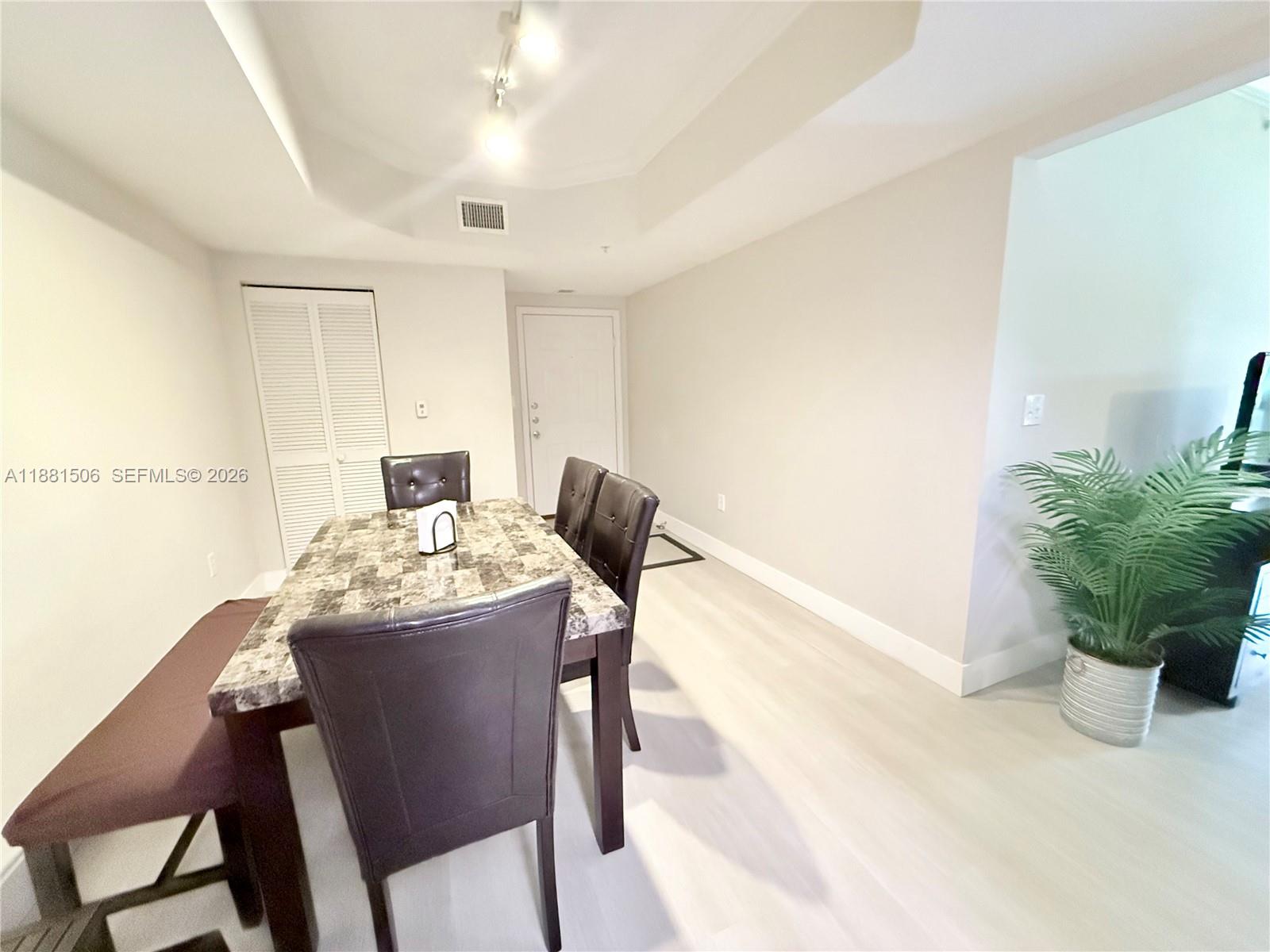 MARQUESA CONDO - Residential