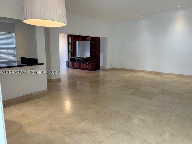 COSTAIN VILLAS HARBOR VIL - Residential