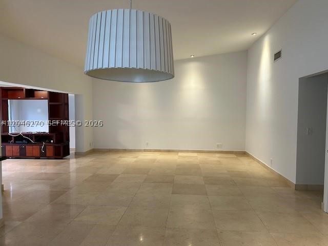 COSTAIN VILLAS HARBOR VIL - Residential