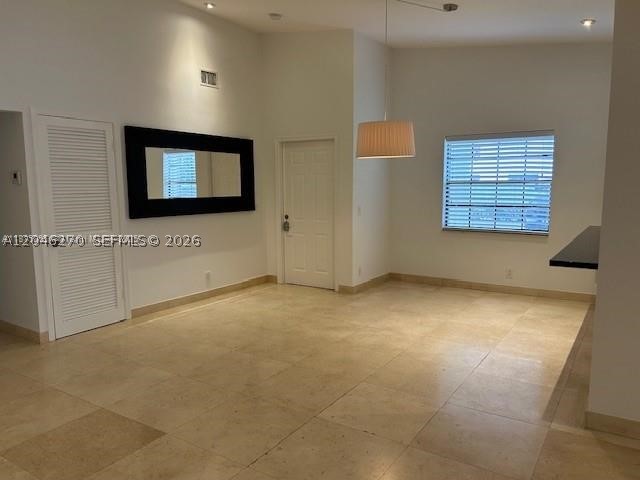 COSTAIN VILLAS HARBOR VIL - Residential
