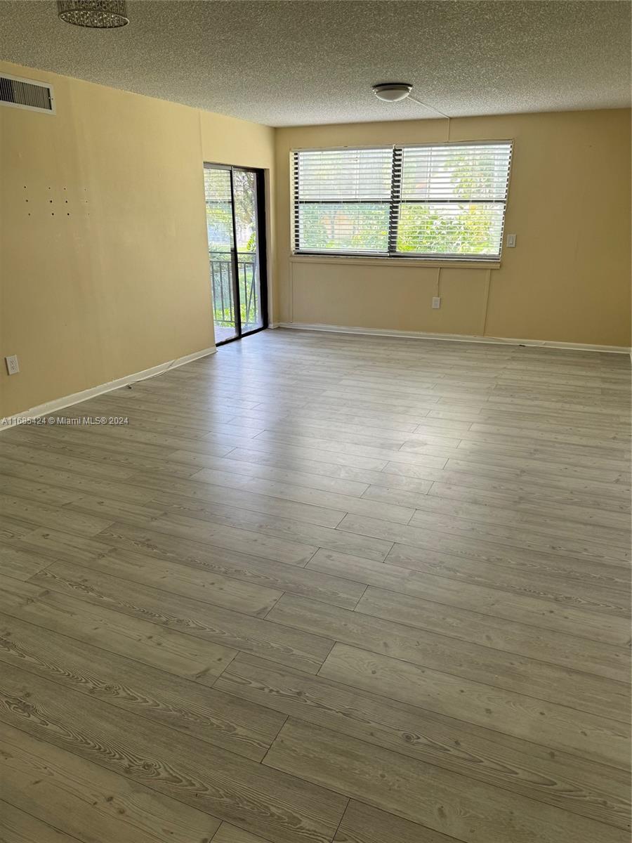 WEST LAKE VILLAGE II COND - Residential Lease
