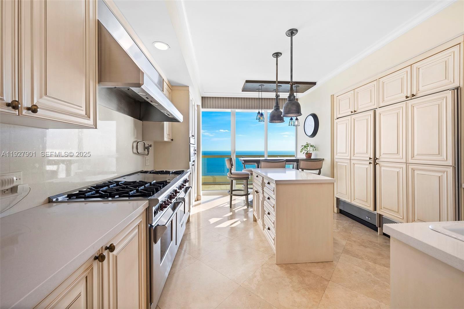 ACQUALINA OCEAN RESIDENCES - Residential