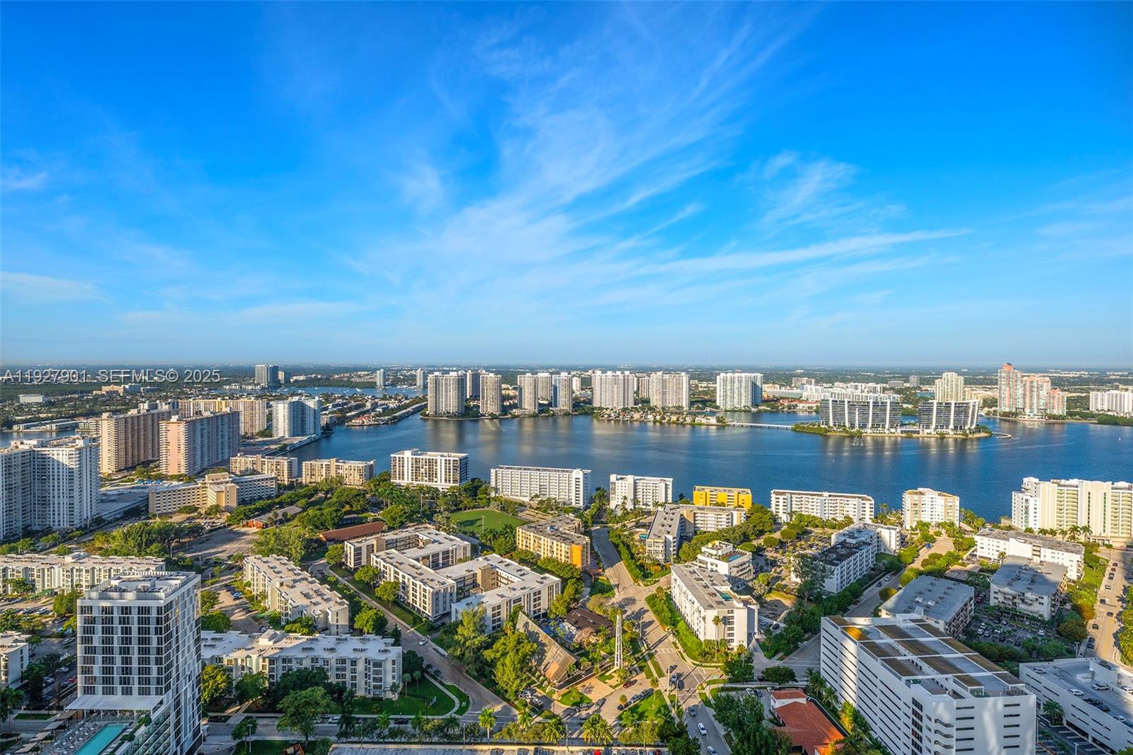 ACQUALINA OCEAN RESIDENCES - Residential