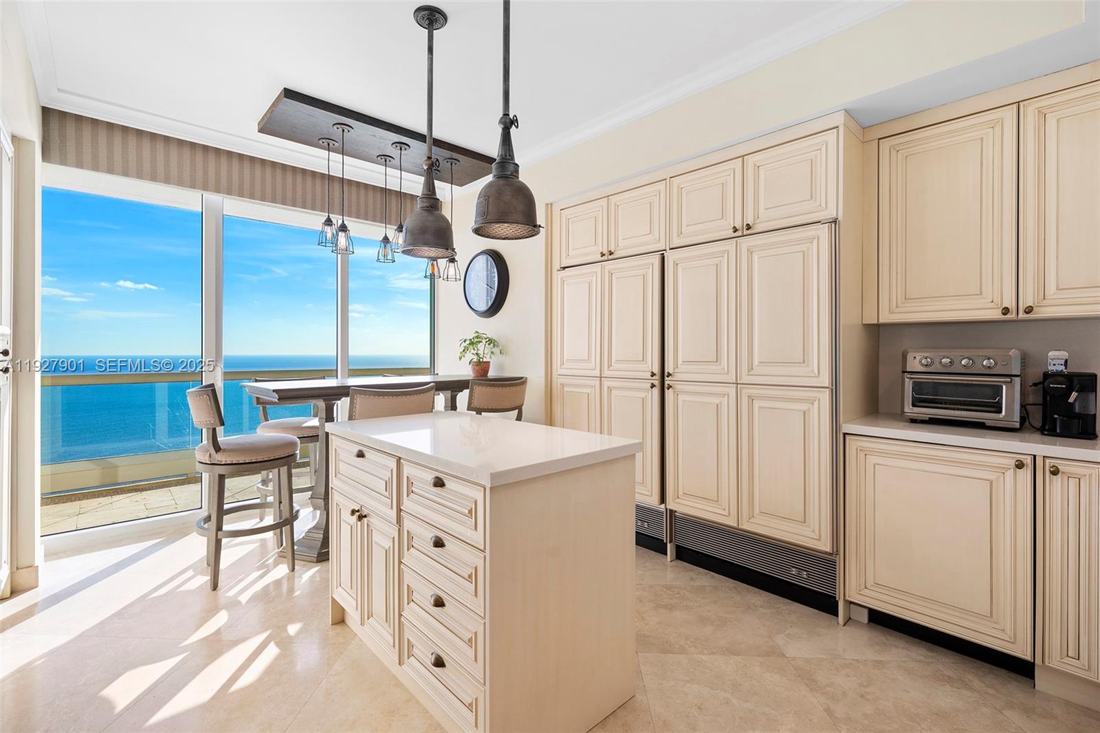 ACQUALINA OCEAN RESIDENCES - Residential
